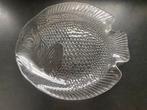 Vintage glazen schaal in visvorm intact, arcoroc France, Huis en Inrichting, Keuken | Servies, -, -, Ophalen of Verzenden, Overige stijlen