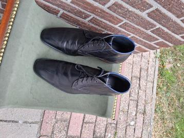 Heren schoenen Floris Van Bommel Mt43/9 beschikbaar voor biedingen