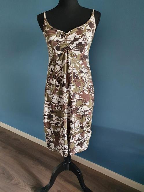 Nieuwe Geisha jurk met Spaghetti bandjes

Maat: S/36, Kleding | Dames, Jurken, Nieuw, Maat 36 (S), Overige kleuren, Knielengte