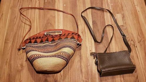 2x damestas / tas Afrika / tas Ghana / schoudertas / tasje, Sieraden, Tassen en Uiterlijk, Tassen | Damestassen, Gebruikt, Schoudertasje
