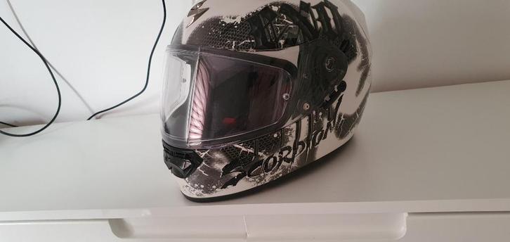Unieke Scorpion Helm, Motoren, Kleding | Motorhelmen, Dames, Heren, Integraalhelm, XL, Overige merken, Tweedehands, Ophalen of Verzenden