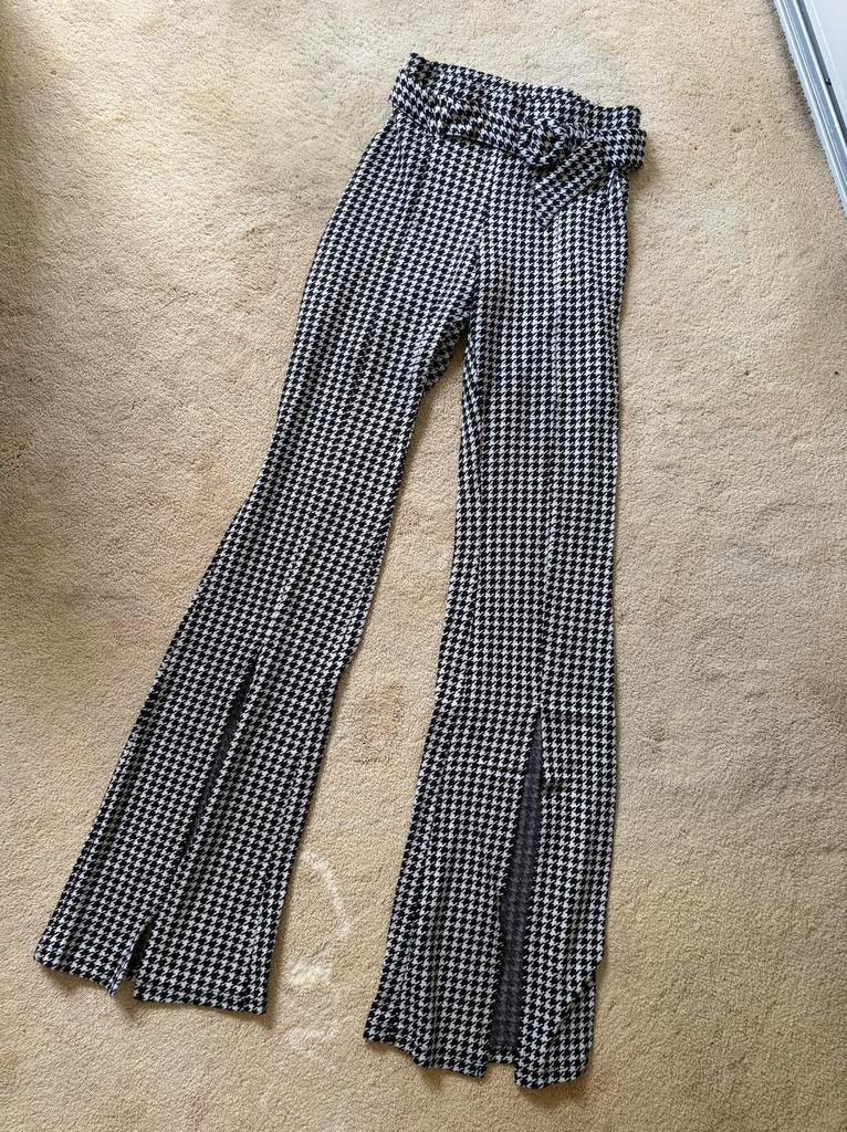 Zwarte broek met pied-de-poule motief, Zwart, Ophalen of Verzenden, Zo goed als nieuw, Maat 34 (XS) of kleiner