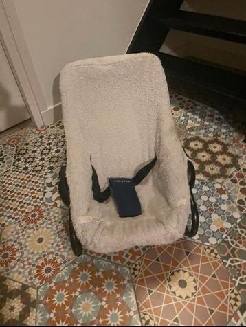 Wipstoeltje koelstra met wasbare warme overtrek beschikbaar voor biedingen