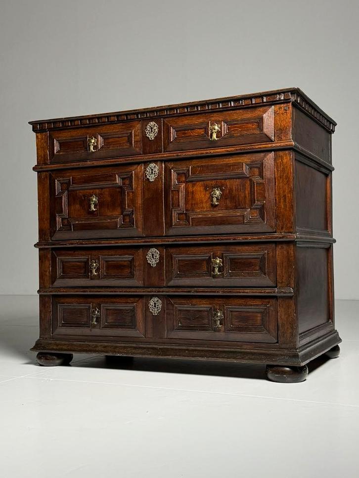 Ladekast Engels eiken 17 eeuw, Huis en Inrichting, Kasten | Ladekasten, Zo goed als nieuw, Minder dan 100 cm, 50 tot 100 cm, 25 tot 50 cm