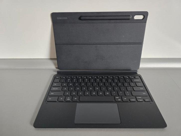 Samsung keyboard cover tab S7 plus / S8 plus, Computers en Software, Tablet-hoezen, Zo goed als nieuw, Bescherming voor- en achterkant