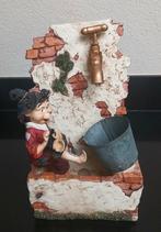 Laaf bij fontein uit de laaf collection 001470, Ophalen of Verzenden, Zo goed als nieuw, Beeldje of Poppetje