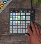 Novation Launchpad Mini (NIEUW in doos), Muziek en Instrumenten, Midi-apparatuur, Ophalen of Verzenden, Zo goed als nieuw