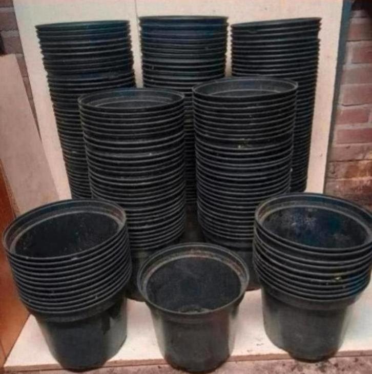 Kweekpotten 5 liter, Tuin en Terras, Bloempotten, Gebruikt, Kunststof, Minder dan 40 cm, Minder dan 25 cm, Rond, Ophalen of Verzenden