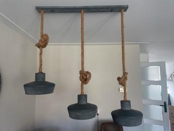 Mooie Hanglamp Eettafel beschikbaar voor biedingen