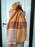 Handgebreide zijden sjaal - Nieuw, Kleding | Dames, Mutsen, Sjaals en Handschoenen, Made by me, Ophalen of Verzenden, Nieuw, Sjaal