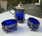 2 Zilveren zoutvaatjes, mosterdpot, 3 lepeltjes, blauw glas., Antiek en Kunst, Antiek | Goud en Zilver, Ophalen of Verzenden, Zilver