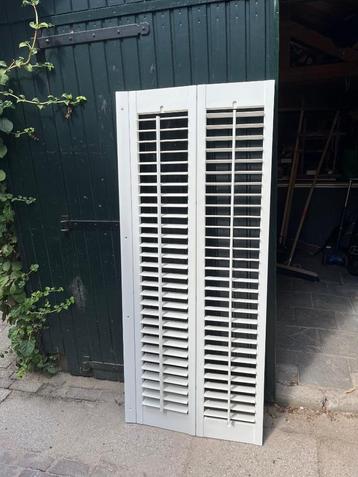 Shutters beschikbaar voor biedingen