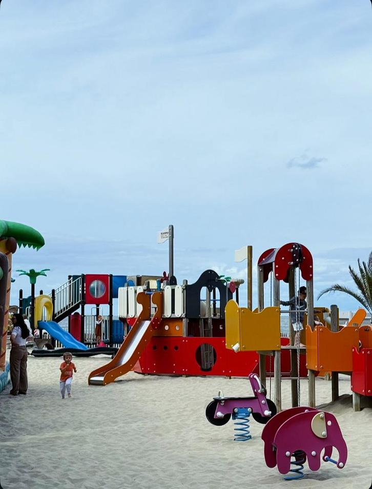 Omheining speeltuin merk kompan, Kinderen en Baby's, Speelgoed | Buiten | Speeltoestellen, Klimnet, Ophalen