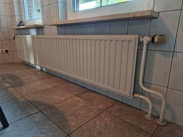 Verwarmingsbord 240x45cm + 225x30cm beschikbaar voor biedingen