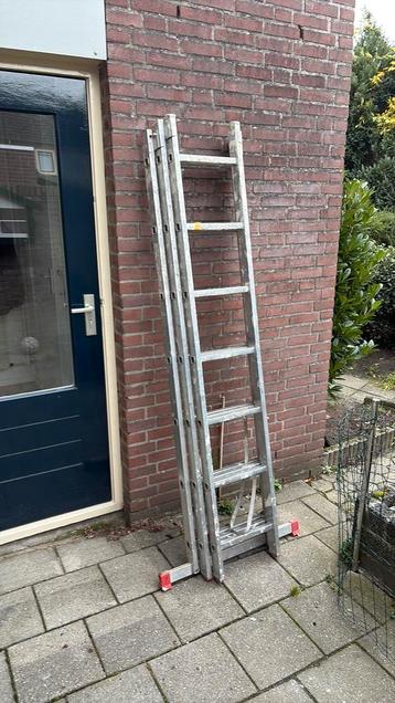 Ladder 3x7 sporten beschikbaar voor biedingen