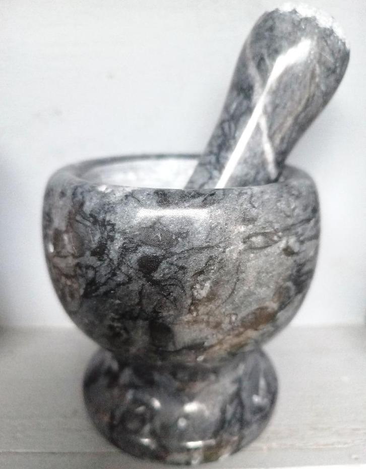 oude marmeren vijzel met stamper vijzel (nooit gebruikt ), Huis en Inrichting, Keuken | Keukenbenodigdheden, Zo goed als nieuw