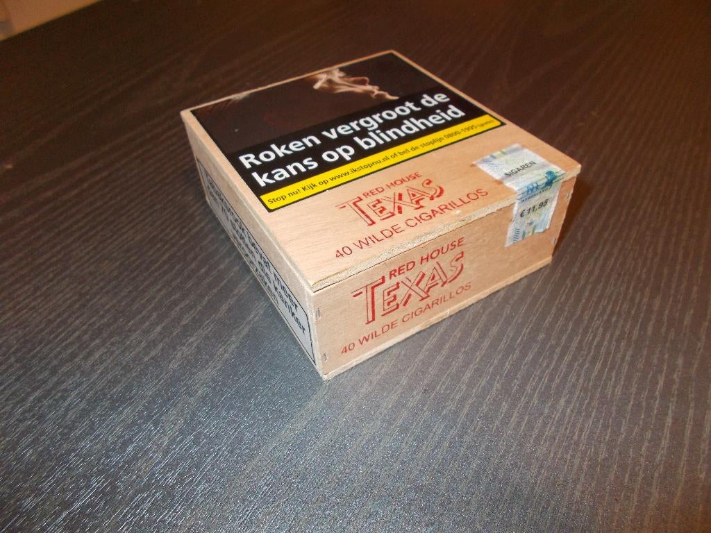 Sigarendoosjes te koop!, Ophalen, Gebruikt, Sigarenbandjes