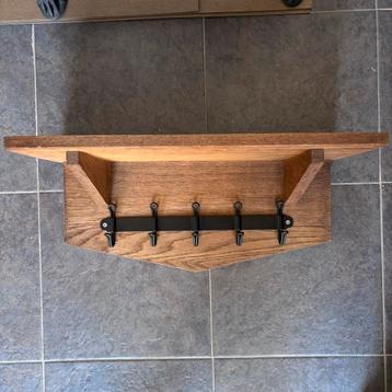 Houten Wandkapstok met Haken beschikbaar voor biedingen