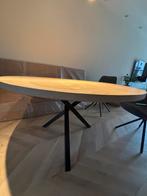 Visgraat eiken ronde eettafel massief met zwart metalen poot, Huis en Inrichting, Tafels | Eettafels, 100 tot 150 cm, Rond, Ophalen of Verzenden