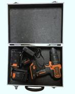 Black & Decker Boormachine 18V + 2 Accu's & Lader, Doe-het-zelf en Verbouw, Gereedschap | Boormachines, Ophalen of Verzenden, Zo goed als nieuw