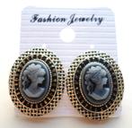 Oorbellen met kunststof blauwe camee., Overige materialen, Blauw, Nieuw, Ophalen of Verzenden