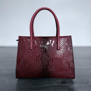 Rode lederen handtas van echt Italiaans leer beschikbaar voor biedingen