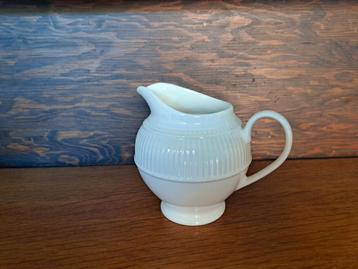 Wedgwood Windsor melkkannetje beschikbaar voor biedingen