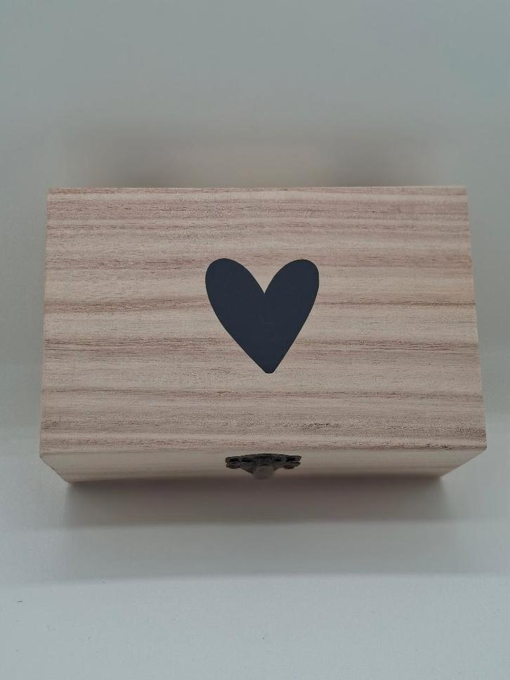 Gender reveal verassing in een kistje, Hobby en Vrije tijd, Feestartikelen, Nieuw, Feestartikel, Geboorte of Huwelijk, Ophalen of Verzenden