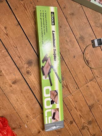 Laminaatsnijder - V-Tools beschikbaar voor biedingen