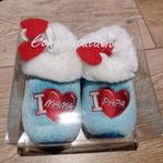 Baby klomppantoffels met hartje & Mama en Papa, Ophalen of Verzenden, Nieuw, Jongetje of Meisje, Slofjes