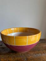 Fairtrade Artesa van Ecuador okergeel/ paars schaaltje, Huis en Inrichting, Ophalen of Verzenden, Overige stijlen, Schaal of Schalen