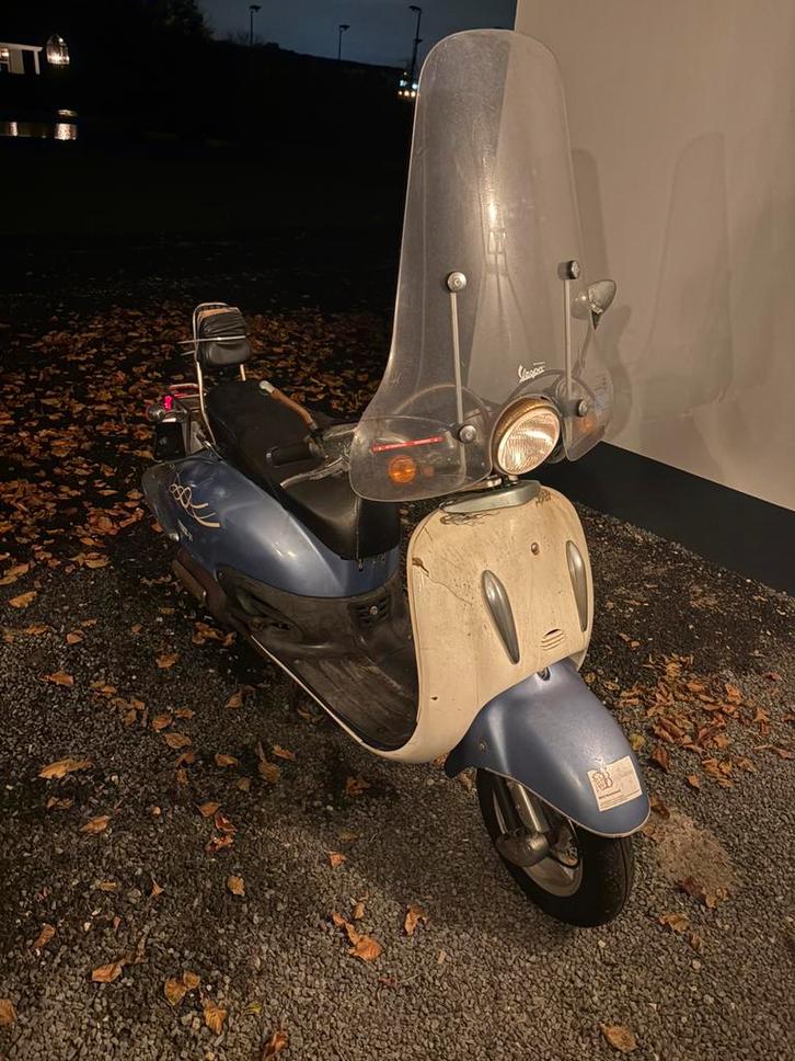 Benzhou 50cc Retro Scooter - Blauw Kenteken, Fietsen en Brommers, Brommeronderdelen | Scooters, Gebruikt, Overige merken, Overige typen