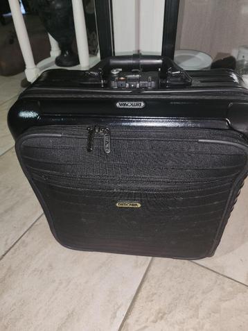 Rimowa zwart PC koffer met laptopvak beschikbaar voor biedingen