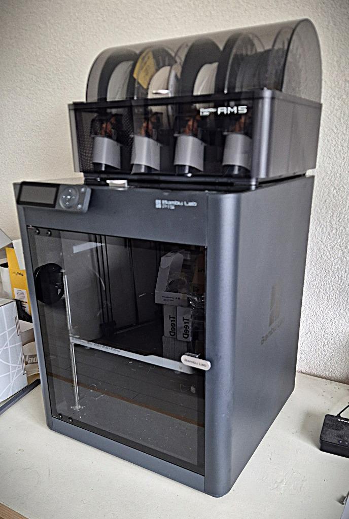 Bambu Lab P1S + AMS + véél accessoires - 3D printer, Computers en Software, 3D Printers, Zo goed als nieuw, Ingebouwde Wi-Fi, Ophalen