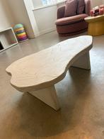 Gebroken wit betoncire salontafel | ophalen in Geleen, Huis en Inrichting, Ophalen, Overige materialen, 100 tot 150 cm, Organische vorm