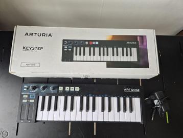 Arturia Keystep MIDI Controller & Sequencer + Adapter + Doos beschikbaar voor biedingen