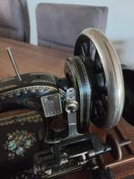 Oude naaimachine te koop, Antiek en Kunst, Antiek | Naaimachines, Ophalen