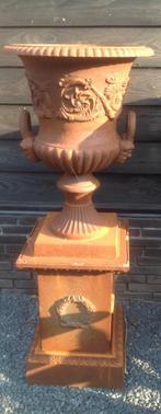 Gietijzeren pot en sokkel baardman 140 cm hoog., Tuin en Terras, Ophalen, Rond, Nieuw, Tuin