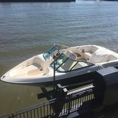 Maxum 1800MX bowrider + trailer, Watersport en Boten, Speedboten, Zo goed als nieuw, 3 tot 6 meter, Benzine, 120 tot 200 pk, Polyester