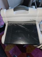 Big shot Sizzix A4 Embossing machine, Ophalen of Verzenden, Zo goed als nieuw
