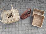 rieten manden. vintage picknickmand. rieten flessenrek, Huis en Inrichting, Woonaccessoires | Schalen en Manden, Ophalen, Rechthoekig