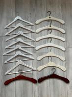 15 houten kledinghangers, Ophalen of Verzenden, Zo goed als nieuw, Hout