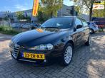 Alfa Romeo 147 1.6 T.Spark Progression - Leder - Cruise, Voorwielaandrijving, Zwart, 4 cilinders, 400 kg