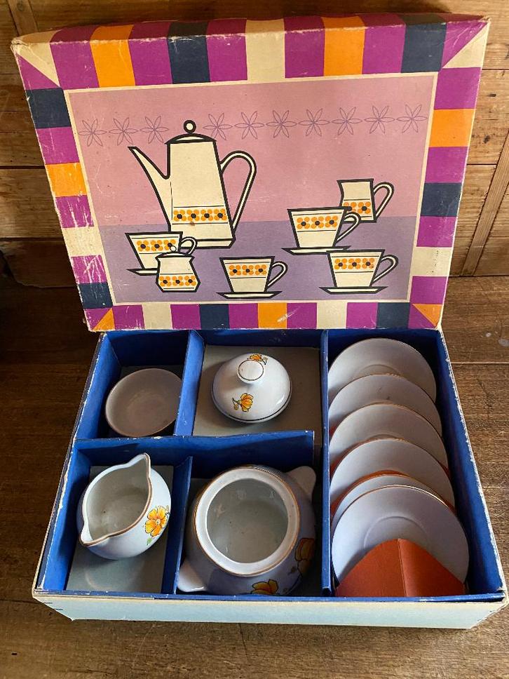 Poppenservies kinderservies diner, jaren ’50, GDR, Antiek en Kunst, Antiek | Speelgoed, Ophalen of Verzenden