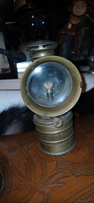Carbid lamp beschikbaar voor biedingen