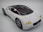 Revell - Audi Avus Quattro 1994 Concept Car 1:18, Revell, Ophalen of Verzenden, Zo goed als nieuw