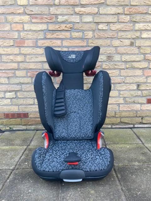2x Britax Romer Autostoel, Kinderen en Baby's, Autostoeltjes, Zo goed als nieuw, Romer, 15 t/m 36 kg, Isofix, Verstelbare rugleuning