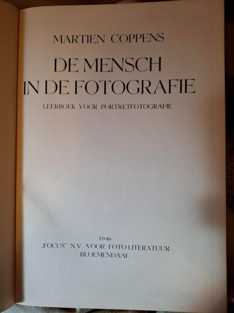 De mensch in de fotografie, Ophalen of Verzenden, Gelezen