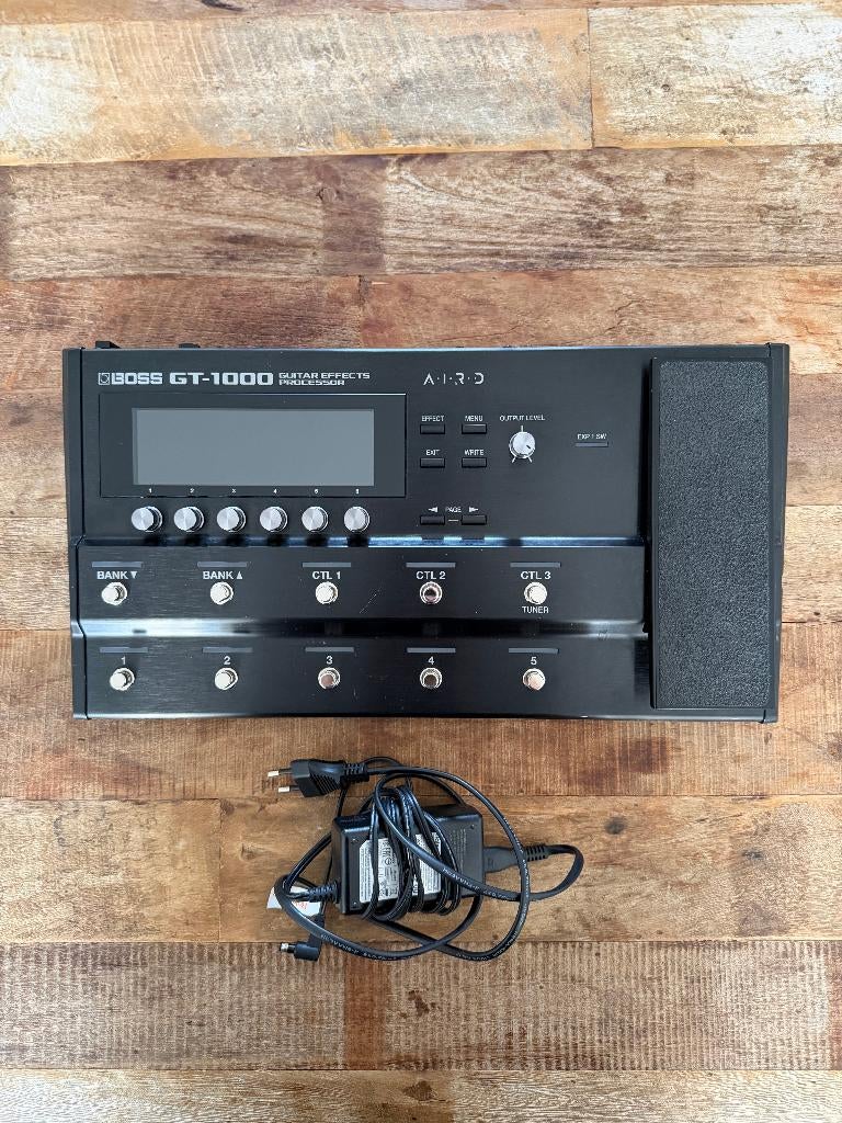 BOSS GT-1000 Guitar Multieffect Processor, Muziek en Instrumenten, Effecten, Ophalen of Verzenden, Zo goed als nieuw, Delay of Echo