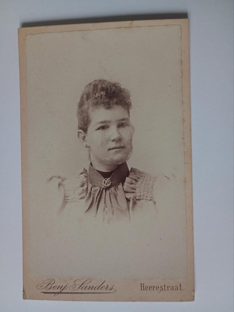CDV Groningen Vrouw, Verzamelen, Foto's en Prenten, Gebruikt, Foto, Ophalen of Verzenden, Voor 1940